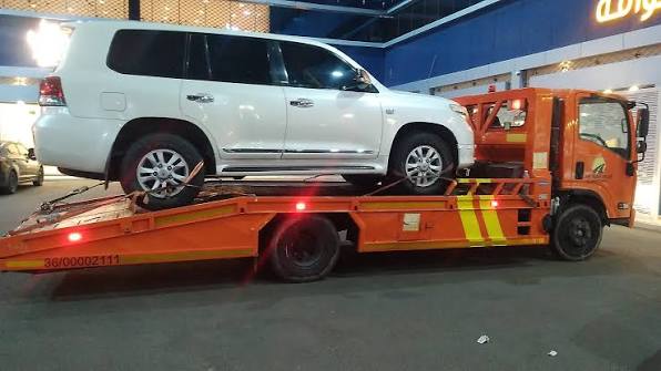 Recovery truck for vehicle transport support